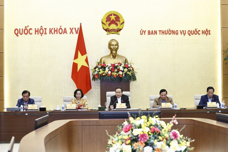 vna_potal_chu_tich_quoc_hoi_tran_thanh_man_chu_tri_hop_giao_ban_voi_cac_co_quan_cua_quoc_hoi_7886203.jpg -0