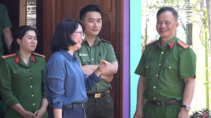 Công an sẵn sàng “cắt cơn” cho những người nghiện ma túy -0