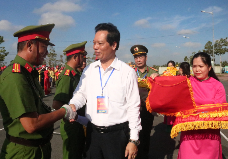 Sôi nổi hội thi thể thao nghiệp vụ chữa cháy và cứu nạn, cứu hộ tại khu vực miền Tây -0