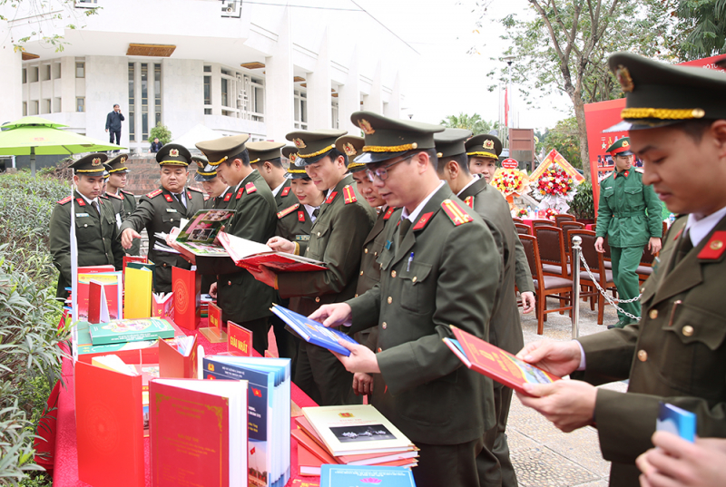 Trung đoàn 375 - Nửa thế kỷ trung hiếu bên Người -5