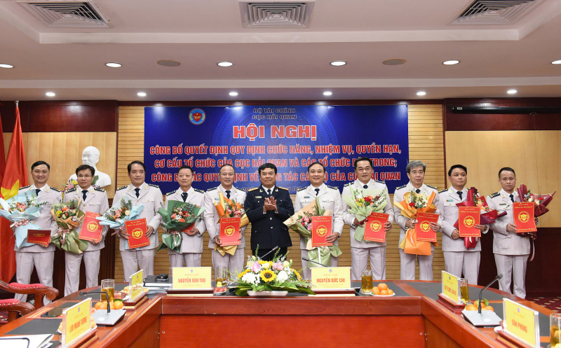 Bộ nhiệm 32 chi cục trưởng, trưởng ban và tương đương -0