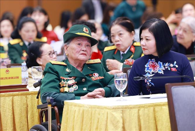 Thủ tướng gặp mặt nữ Anh hùng, nhà khoa học nhận Giải thưởng Kovalevskaia -2