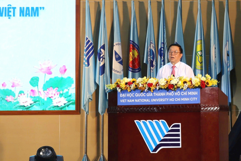 Khai mạc Hội nghị báo cáo viên Trung ương toàn quốc năm 2025 tại TP Hồ Chí Minh -0