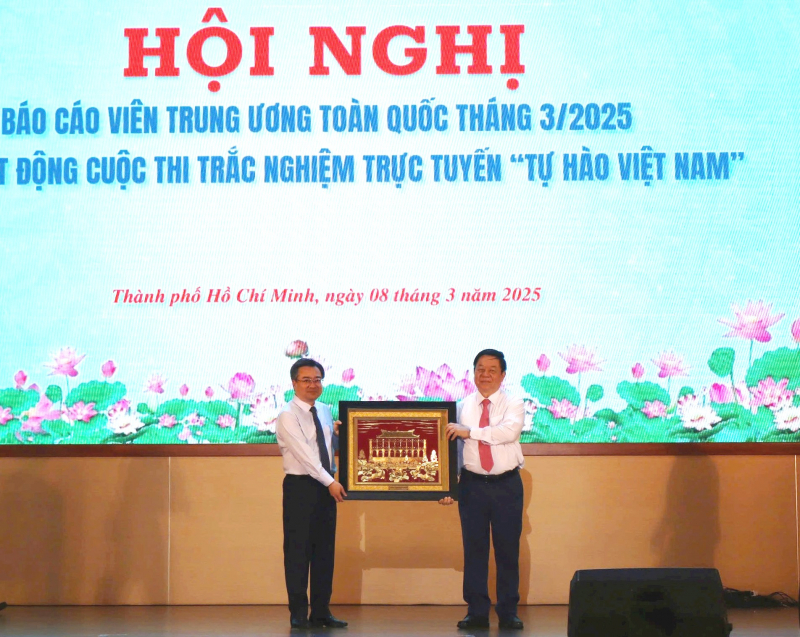 Khai mạc Hội nghị báo cáo viên Trung ương toàn quốc năm 2025 tại TP Hồ Chí Minh -2