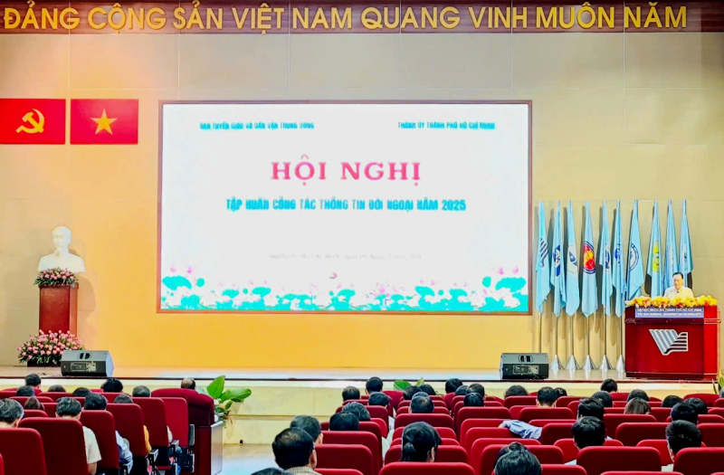 Tập huấn công tác thông tin đối ngoại cho cán bộ, đảng viên trên toàn quốc  -0