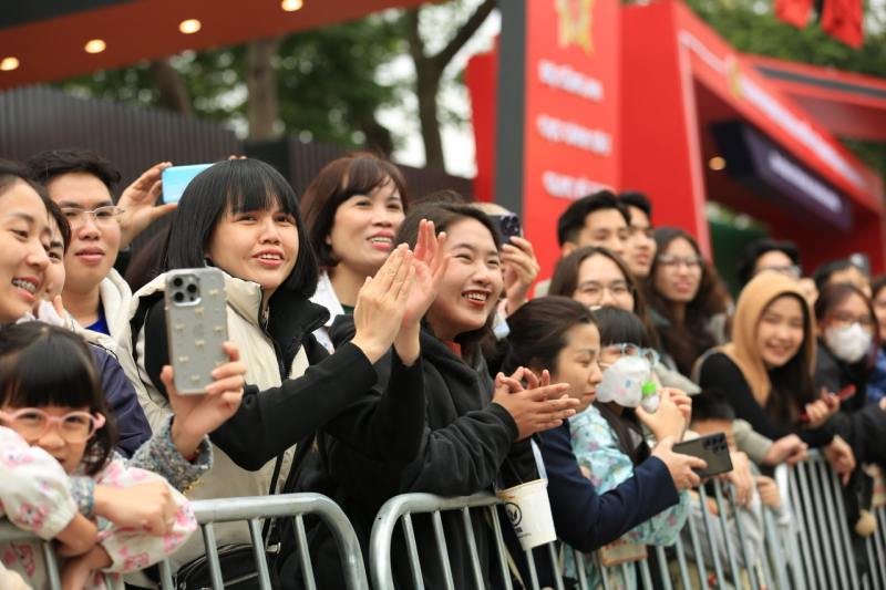 z6386789911342_9c4ee5d2717f261cb64e34414e59c425.jpg -0