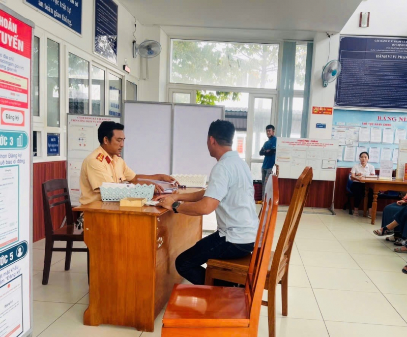 Tạo điều kiện thuận lợi trong sát hạch, cấp giấy phép lái xe cơ giới đường bộ cho người dân -0