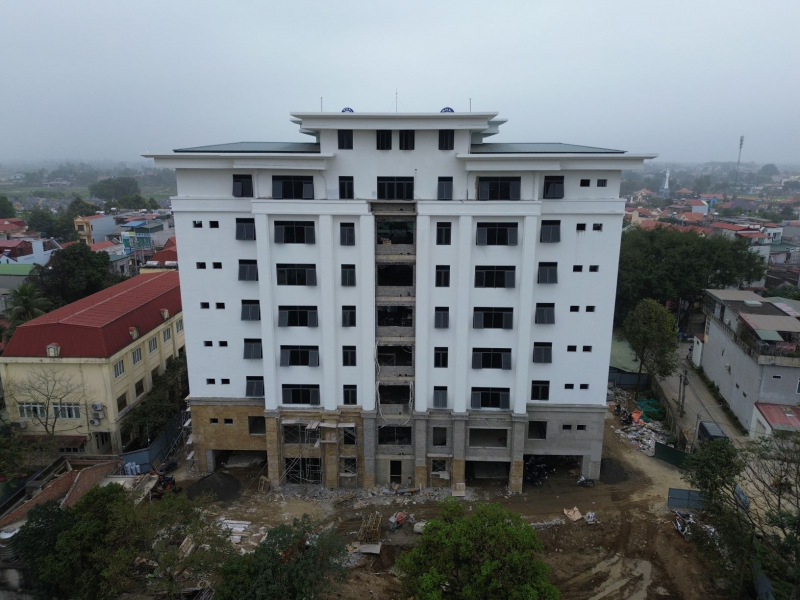 Cấp huyện gần giải thể vẫn tăng vốn gần 8 tỷ đồng xây dựng trụ sở -0