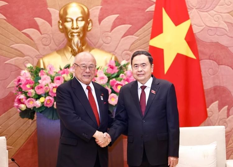 Chủ tịch Quốc hội tiếp Cố vấn đặc biệt Liên minh Nghị sỹ Hữu nghị Nhật-Việt -0