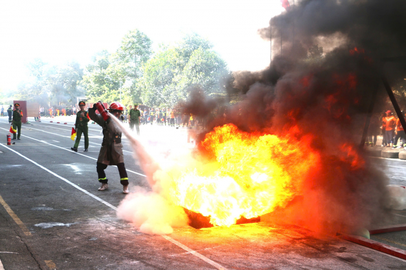 Sôi nổi Hội thi thể thao nghiệp vụ chữa cháy và CNCH tại TP Hồ Chí Minh -3