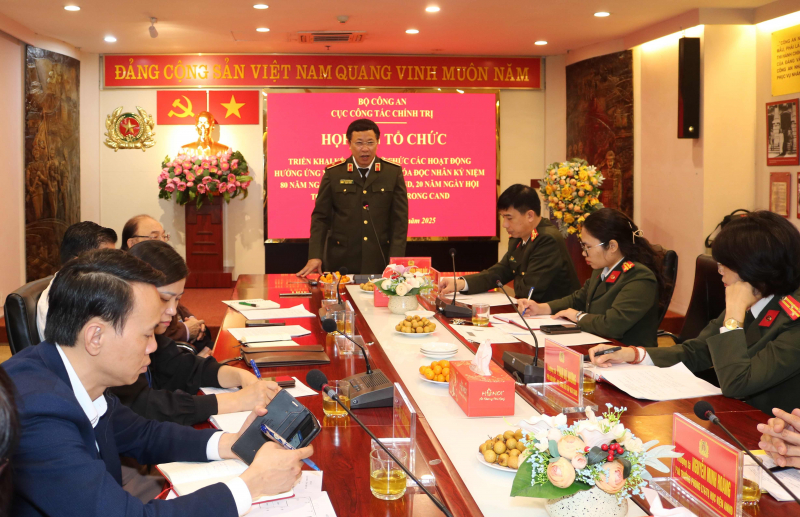 Đa dạng hoạt động tại Ngày Sách và văn hoá đọc trong CAND năm 2025 -0