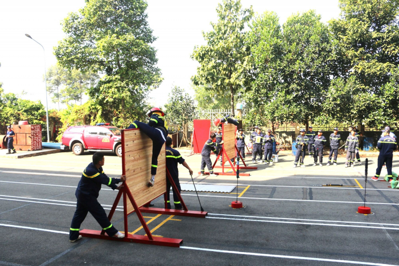 Sôi nổi Hội thi thể thao nghiệp vụ chữa cháy và CNCH tại TP Hồ Chí Minh -0