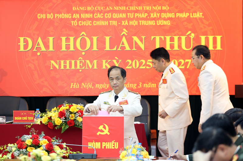 Đại hội điểm trong Đảng bộ Cục An ninh chính trị nội bộ -0