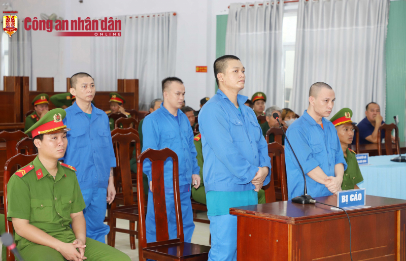 4 đối tượng lĩnh án chung thân và 68 năm tù do liên quan đến ma túy -0