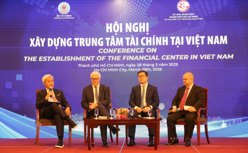 Việt Nam có thể xây dựng thành công Trung tâm Tài chính hiện đại, đẳng cấp quốc tế -2