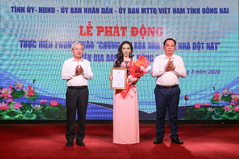 Bà Lê Nữ Thùy Dương ủng hộ 55 tỷ đồng cho chương trình xóa nhà tạm, nhà dột nát tỉnh Đồng Nai -0