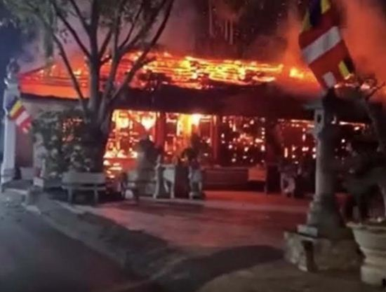 Di tích bị cháy, trách nhiệm thành... “mây khói”? -0