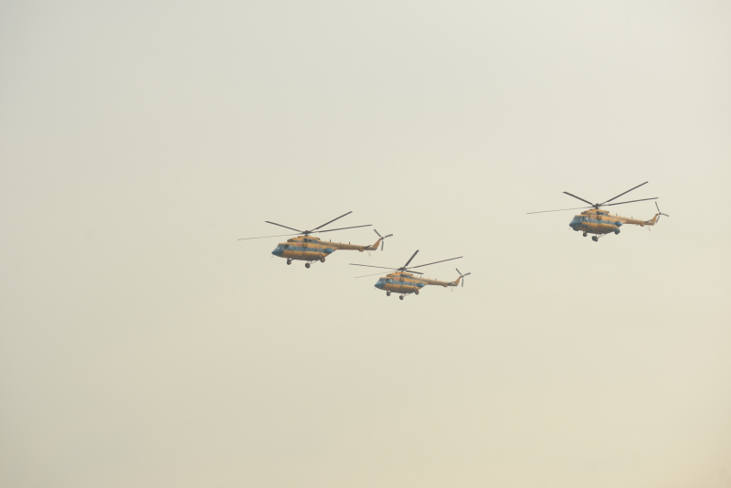 Các phi đội bay tập luyện, sẵn sàng xuất kích, tỏa sáng trên bầu trời TP Hồ Chí Minh  -2