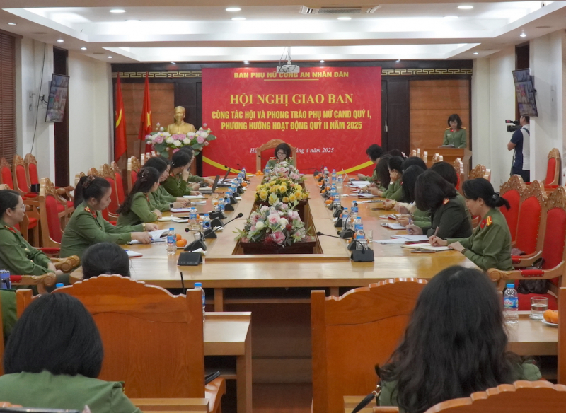 Các cấp hội phụ nữ thi đua chào mừng kỷ niệm 80 năm Ngày truyền thống lực lượng CAND -0