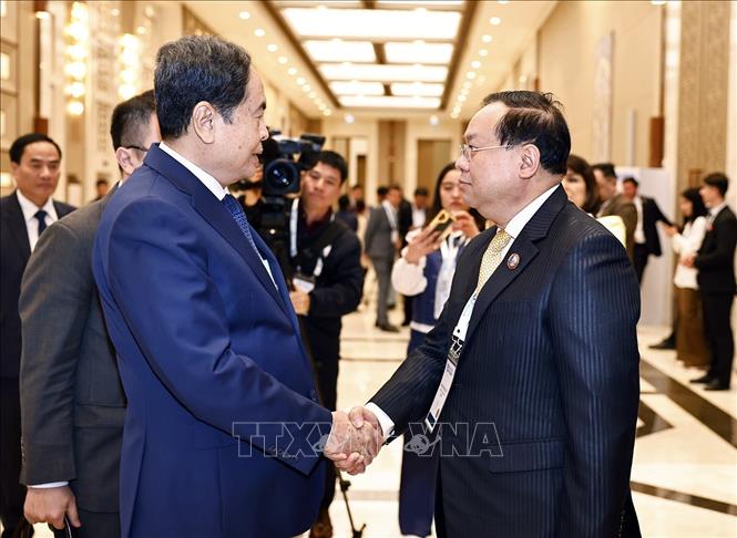 Chủ tịch Quốc hội Trần Thanh Mẫn tiếp Chủ nhiệm Ủy ban Đối ngoại Quốc hội Lào -0