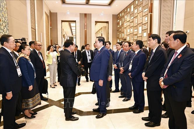 Chủ tịch Quốc hội Trần Thanh Mẫn tiếp Chủ nhiệm Ủy ban Đối ngoại Quốc hội Lào -0