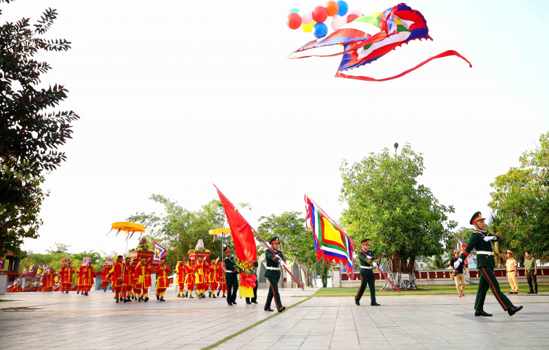 Các tỉnh, thành vùng Tây Nam Bộ dâng hương tưởng nhớ và tri ân các Vua Hùng -1