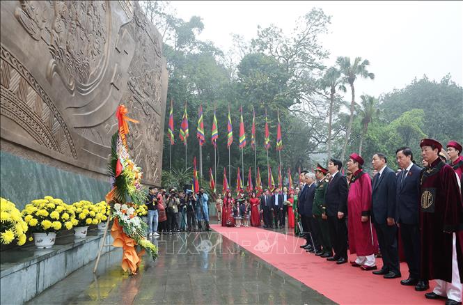 Chủ tịch nước Lương Cường dâng hương Giỗ Tổ Hùng Vương -0
