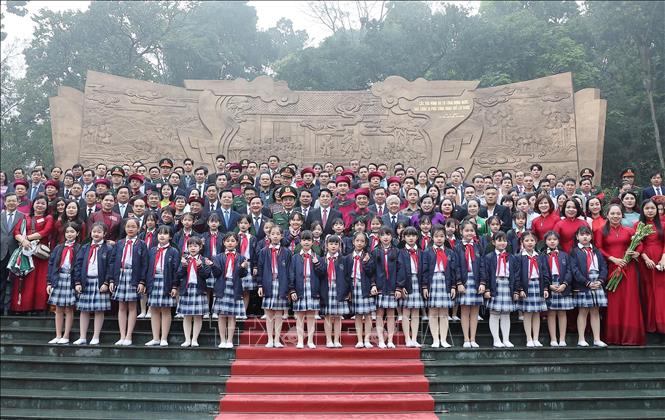 Chủ tịch nước Lương Cường dâng hương Giỗ Tổ Hùng Vương -0