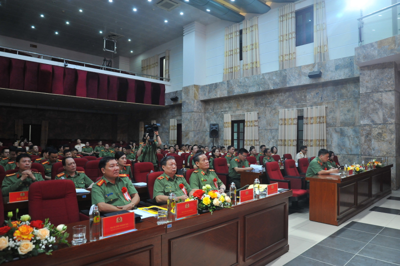  7 tập thể và 15 cá nhân điển hình tiên tiến của Cục Ngoại tuyến được tôn vinh -0