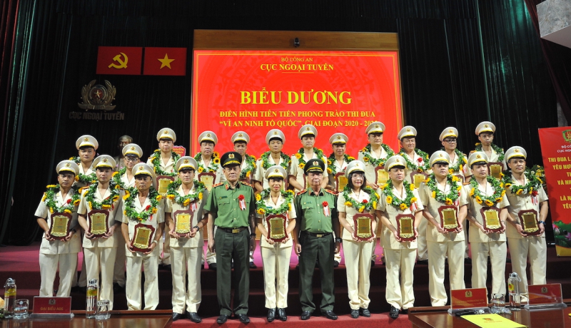  7 tập thể và 15 cá nhân điển hình tiên tiến của Cục Ngoại tuyến được tôn vinh -0