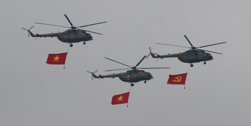 Hợp luyện các khối diễu binh, diễu hành trước Lễ kỷ niệm mừng Ngày non sông thống nhất  -0