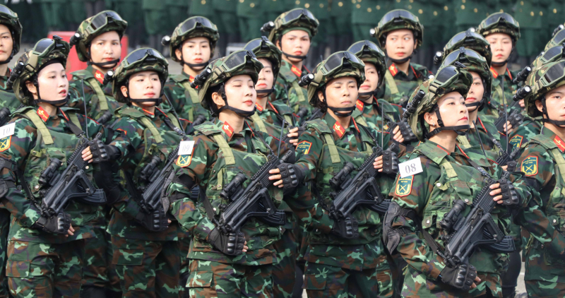 Hợp luyện các khối diễu binh, diễu hành trước Lễ kỷ niệm mừng Ngày non sông thống nhất  -0