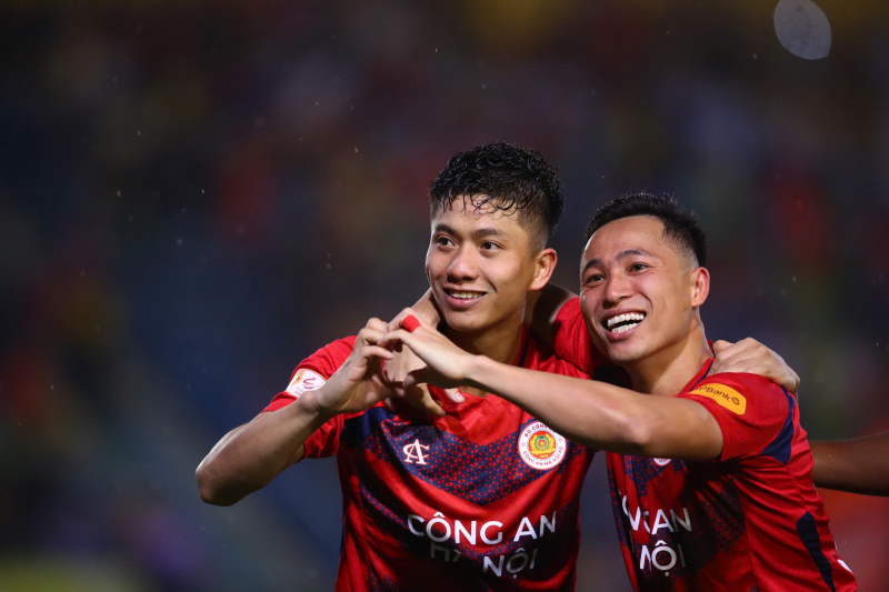 CLB Bóng đá Công an Hà Nội nối dài mạch thắng tại V.league 2024/2024 -0