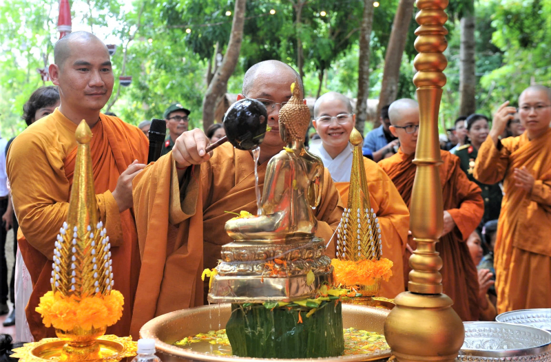 Độc đáo Tết Bunpimay của người Lào trên đất Tây Nguyên -0