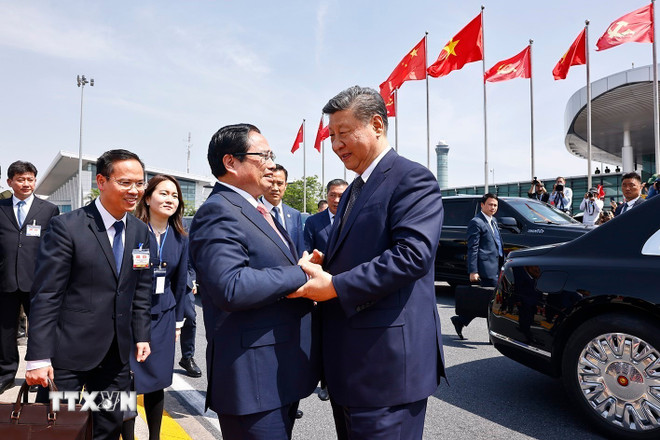 Thủ tướng Phạm Minh Chính ra sân bay tiễn Tổng Bí thư, Chủ tịch nước Trung Quốc Tập Cận Bình -0