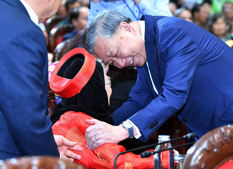 Hồi tưởng hào khí, thắp sáng niềm tin, xây dựng đất nước ngày càng hùng cường -0