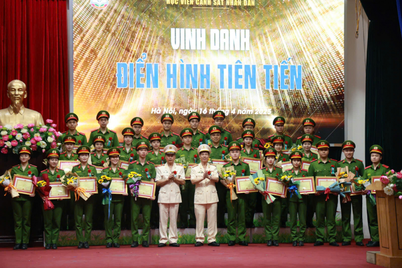 Học viện CSND tuyên dương điển hình tiên tiến Phong trào thi đua