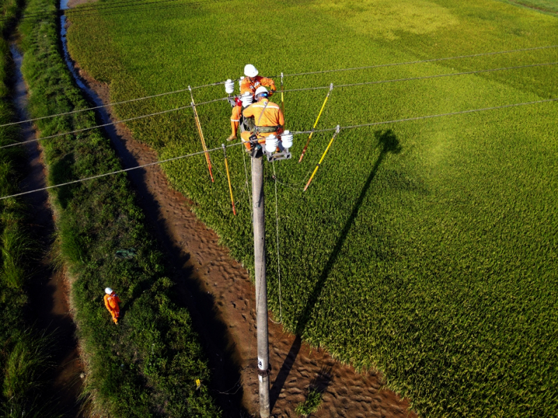 Sản lượng điện thương phẩm qúy I của EVNNPC đạt 22,889 tỷ kWh -0