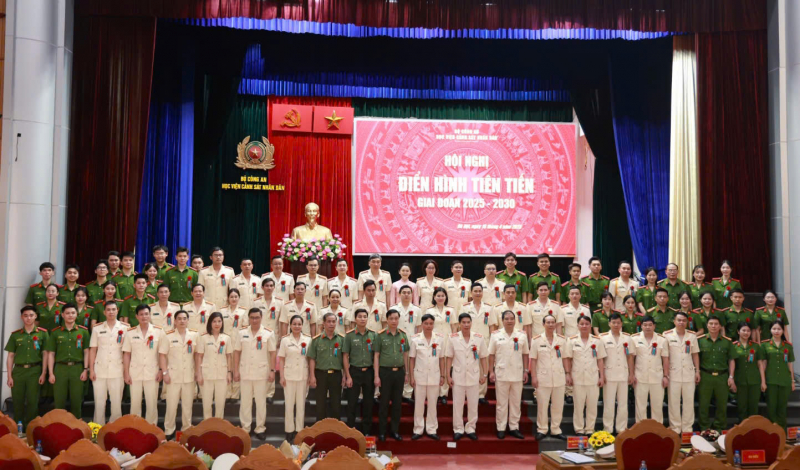 Học viện CSND tuyên dương điển hình tiên tiến Phong trào thi đua