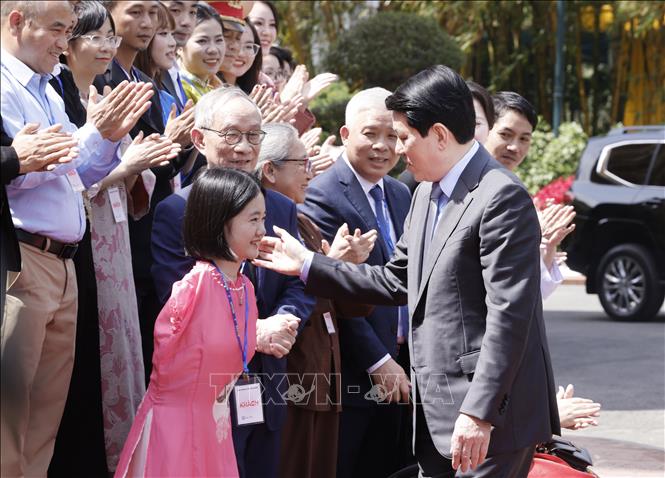 Chủ tịch nước Lương Cường gặp mặt các nhân vật trong chương trình 'Việc tử tế' -0