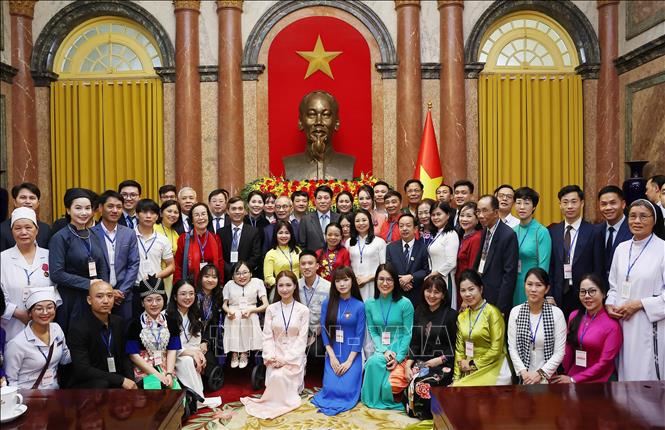 Chủ tịch nước Lương Cường gặp mặt các nhân vật trong chương trình 'Việc tử tế' -0