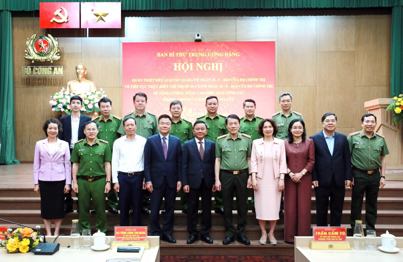 Chung tay xây dựng một xã hội không ma túy trong tương lai gần -0
