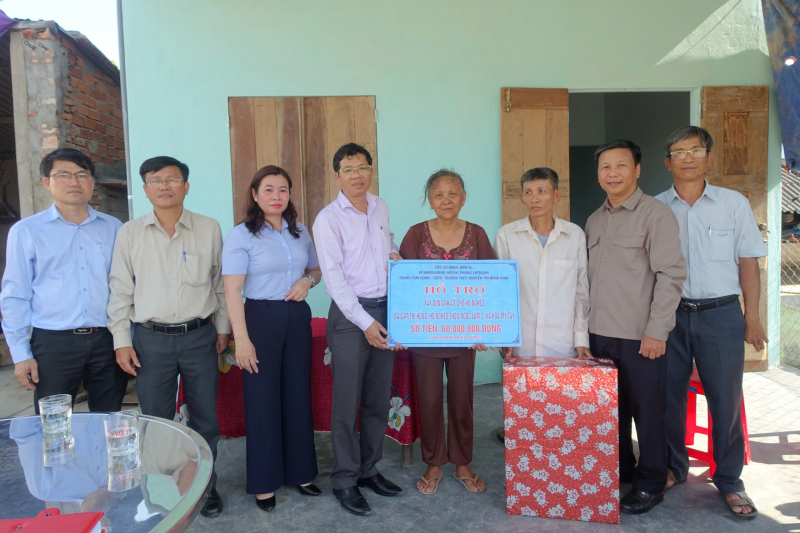 Nghĩa cử nhân văn từ những căn nhà trên quê hương Tây Hòa -0