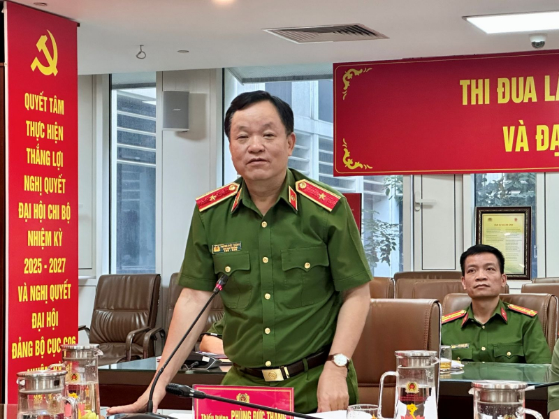 Cụm thi đua số 5 - Khối các đơn vị trực thuộc Bộ Công an ký giao ước thi đua 