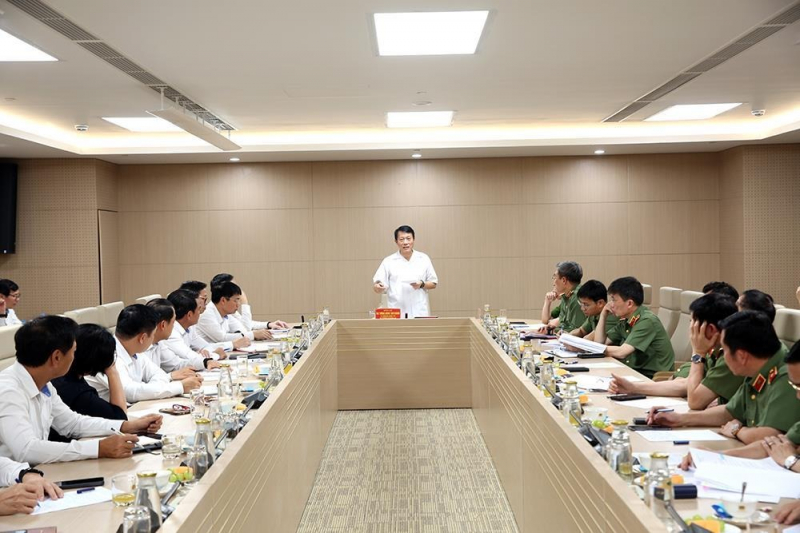 Minister Luong Tam Quang works with MobiFone -0