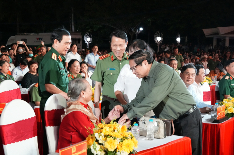 Cảm xúc sâu lắng và khởi dậy niềm tự hào với những “Ký ức để lại” không bao giờ quên -2