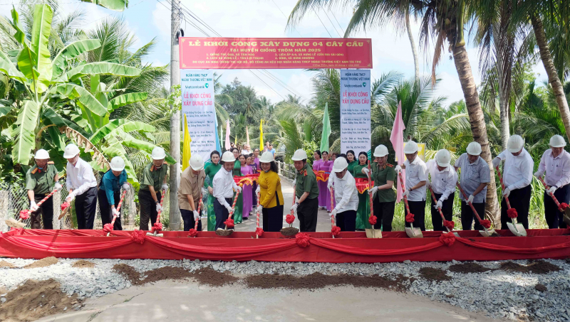 Khởi công xây dựng 4 cầu nông thôn tại tỉnh Bến Tre -0