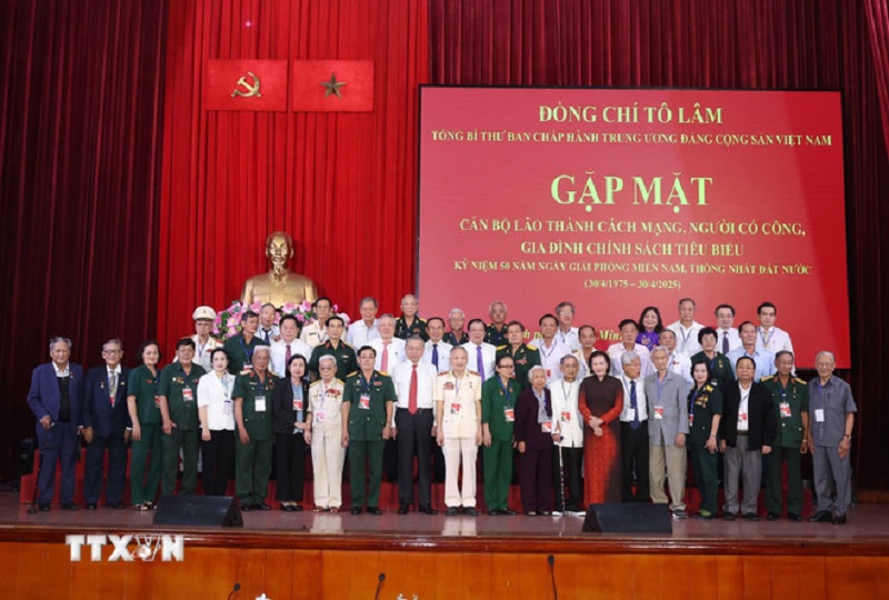 Tổng Bí thư: Sáp nhập tỉnh không phải '2 cộng 2 bằng 4' mà '2 cộng 2 lớn hơn 4' -0