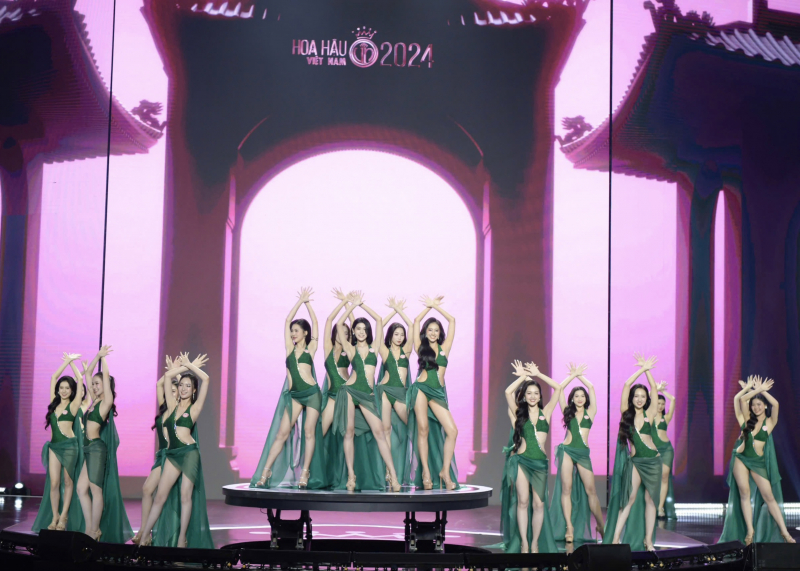 Chung khảo Hoa hậu Việt Nam 2024: Rực rỡ sắc màu văn hóa -0