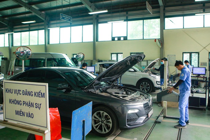 Tiếp tục chấn chỉnh tình trạng đăng kiểm viên sách nhiễu, tiêu cực -0